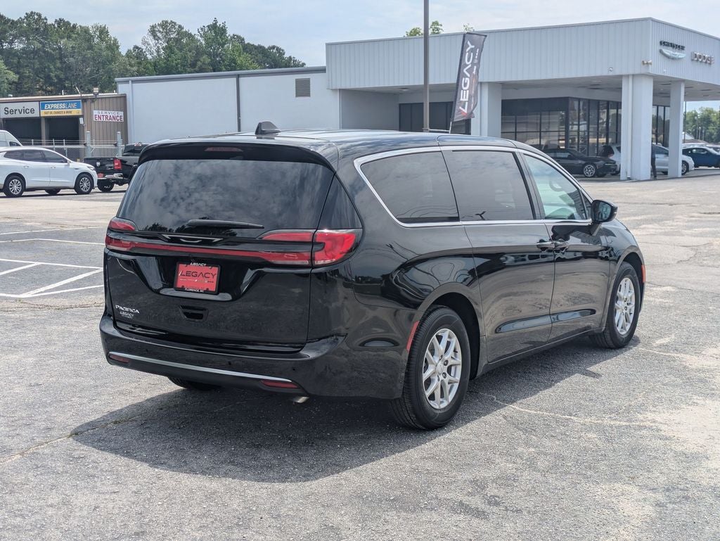 2027 Chrysler Pacifica PACIFICA SELECT