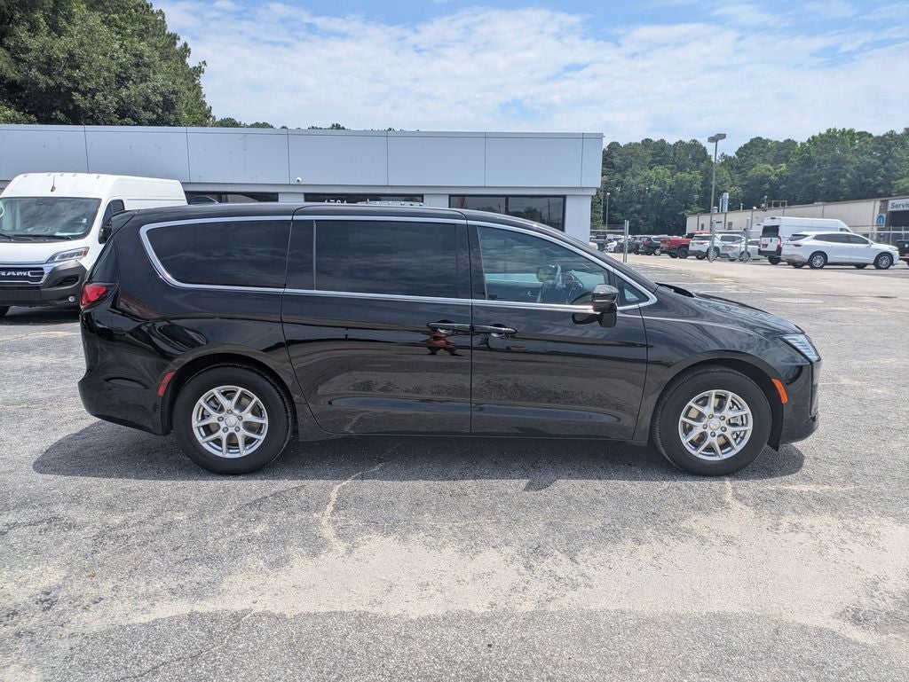 2027 Chrysler Pacifica PACIFICA SELECT
