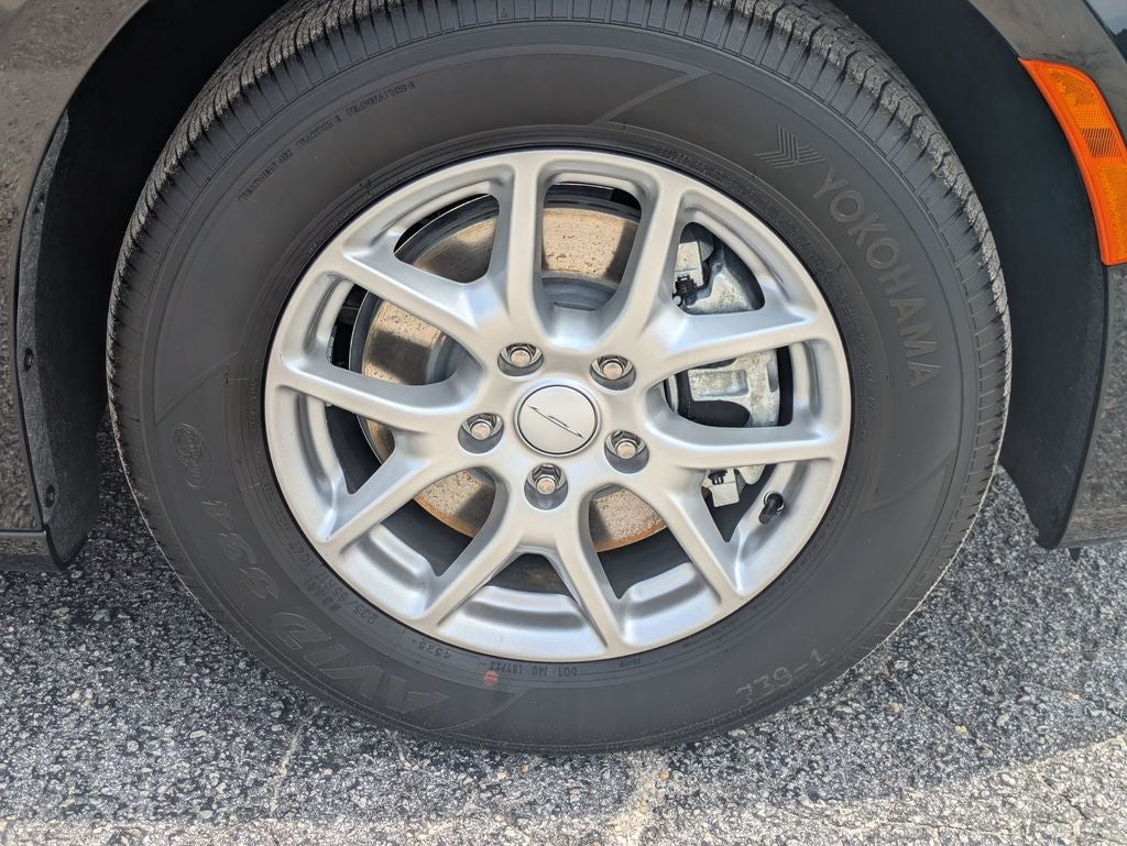 2027 Chrysler Pacifica PACIFICA SELECT