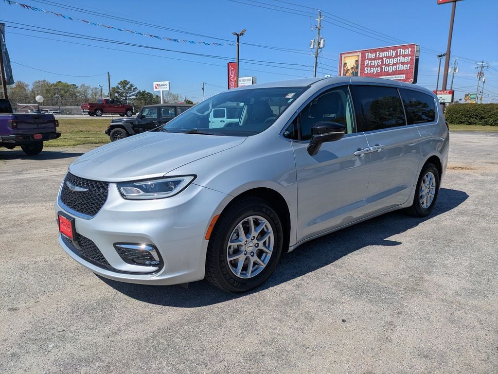 2024 Chrysler Pacifica Touring L