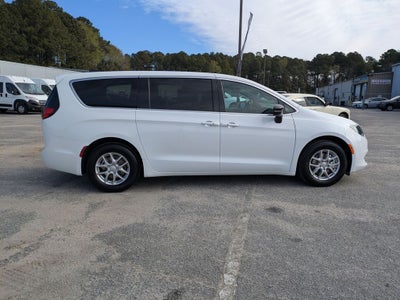 2026 Chrysler Voyager VOYAGER LX