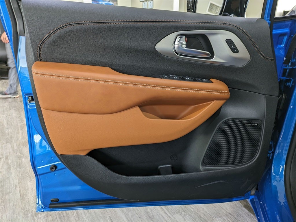 2026 Chrysler Pacifica PACIFICA PINNACLE