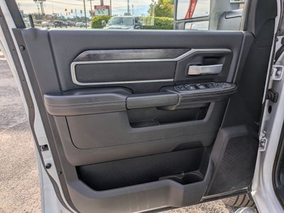 2024 RAM 3500 Big Horn Crew Cab 4x4 8' Box