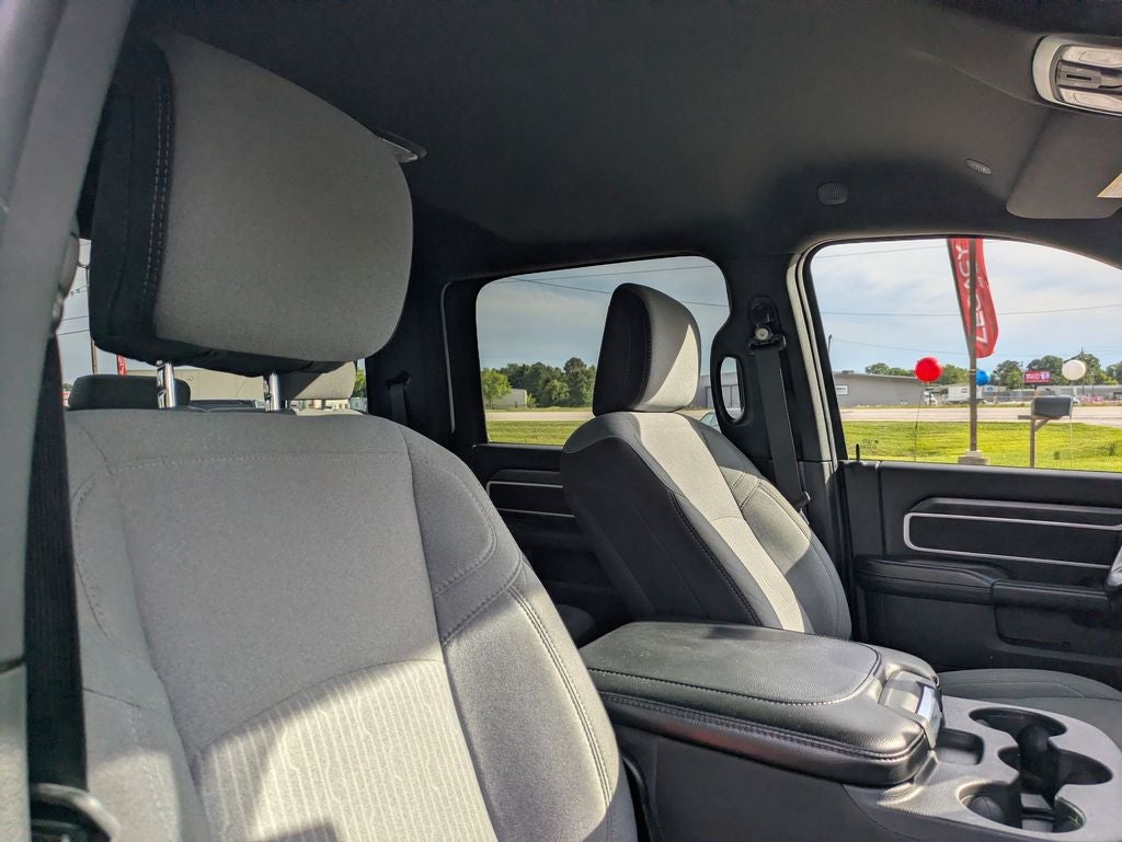 2024 RAM 3500 Big Horn Crew Cab 4x4 8' Box