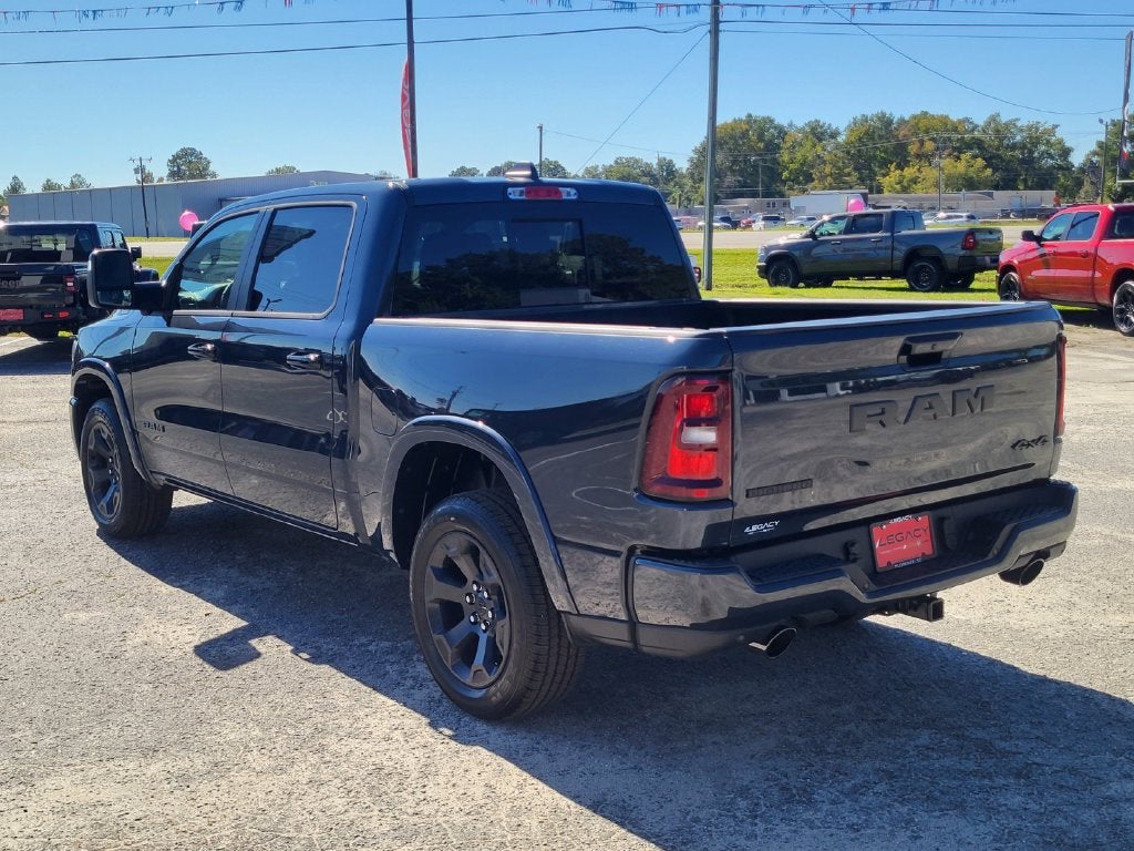 2027 RAM Ram 1500 RAM 1500 BIG HORN CREW CAB 4X4 5'7' BOX