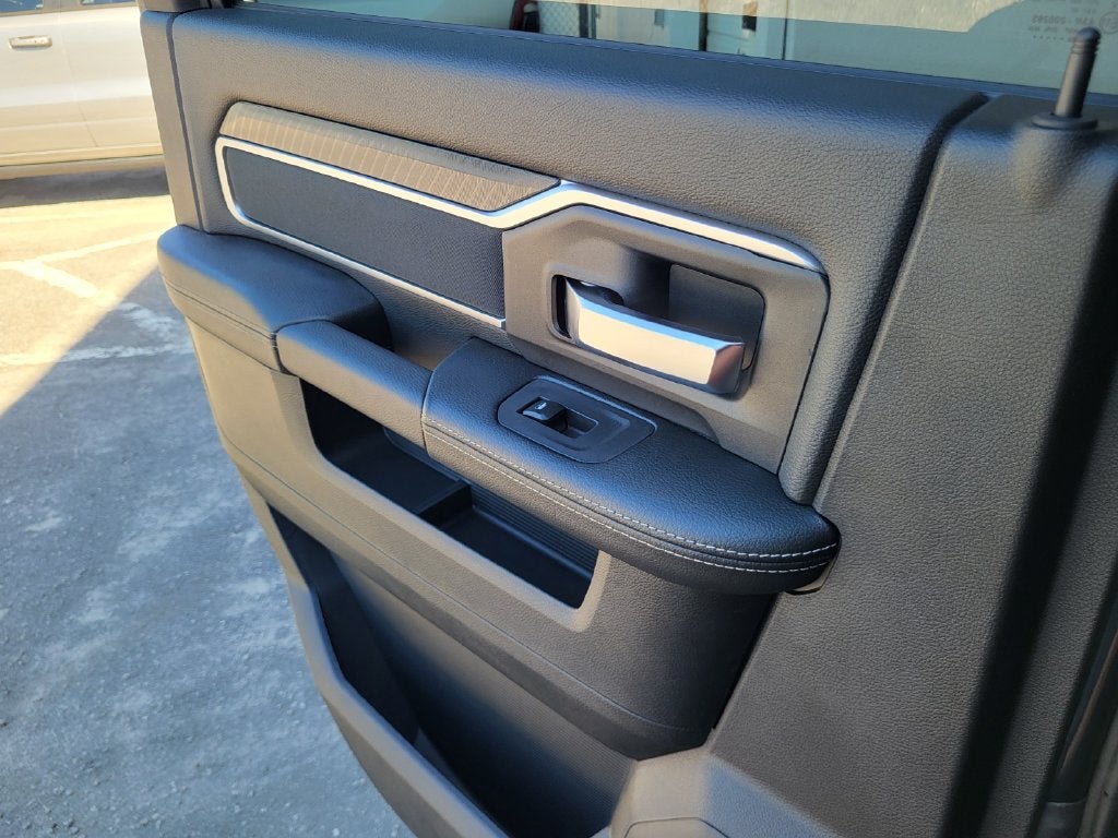 2027 RAM Ram 2500 RAM 2500 BIG HORN CREW CAB 4X2 6'4' BOX