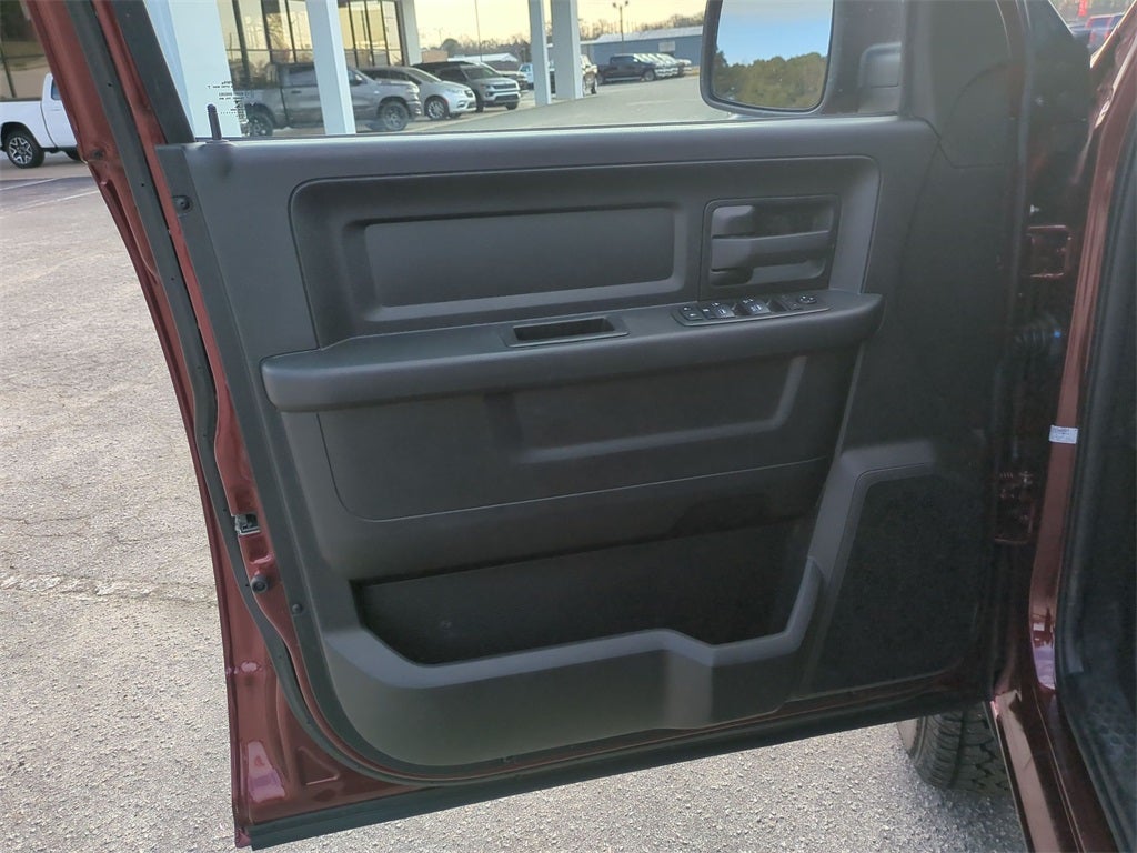 2021 RAM 2500 Tradesman Crew Cab 4x4 6'4' Box