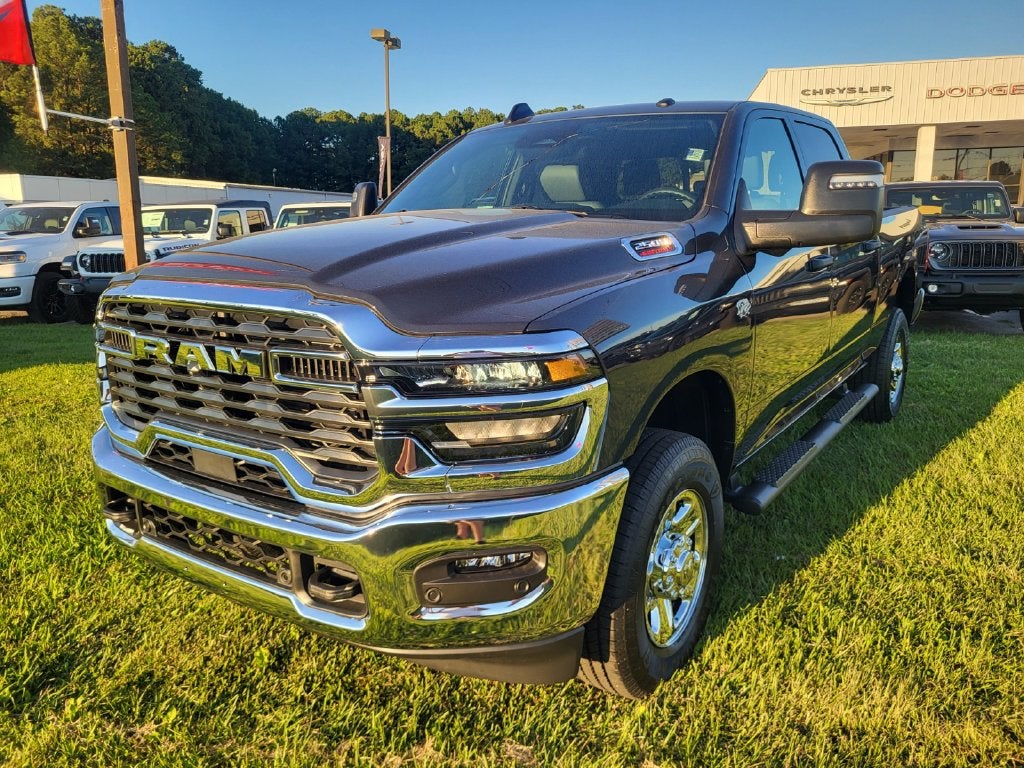 2027 RAM Ram 2500 RAM 2500 TRADESMAN CREW CAB 4X4 6'4' BOX
