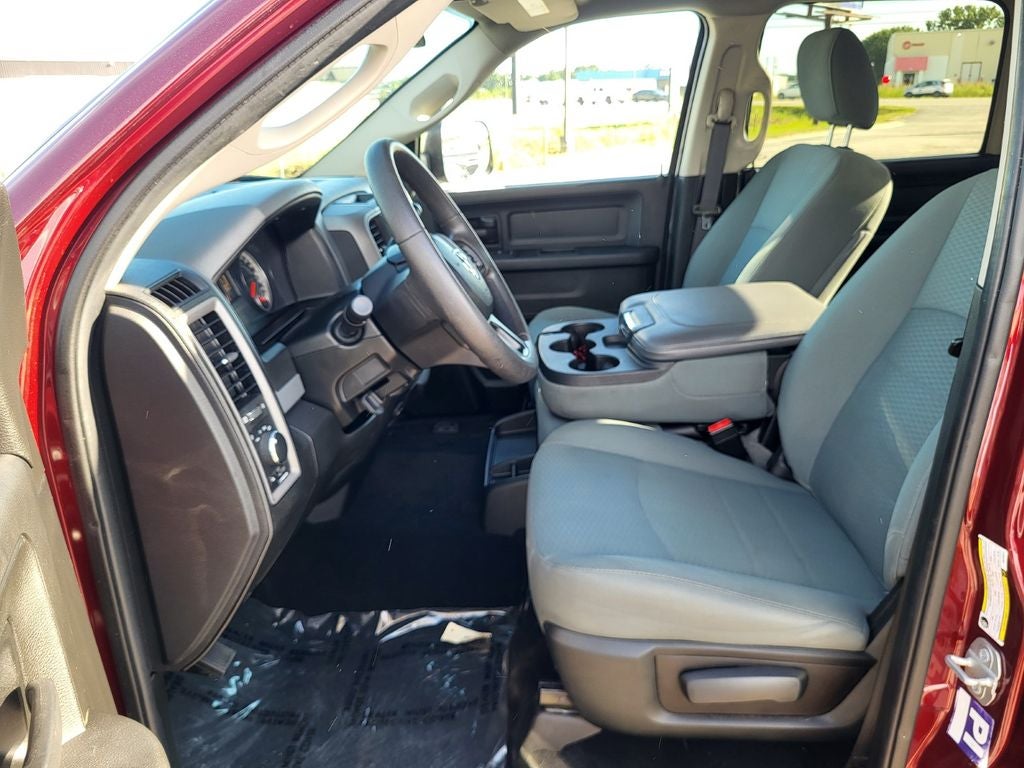 2018 RAM 2500 Tradesman Crew Cab 4x4 6'4' Box