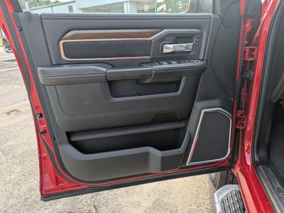 2022 RAM 2500 Laramie Crew Cab 4x4 6'4' Box