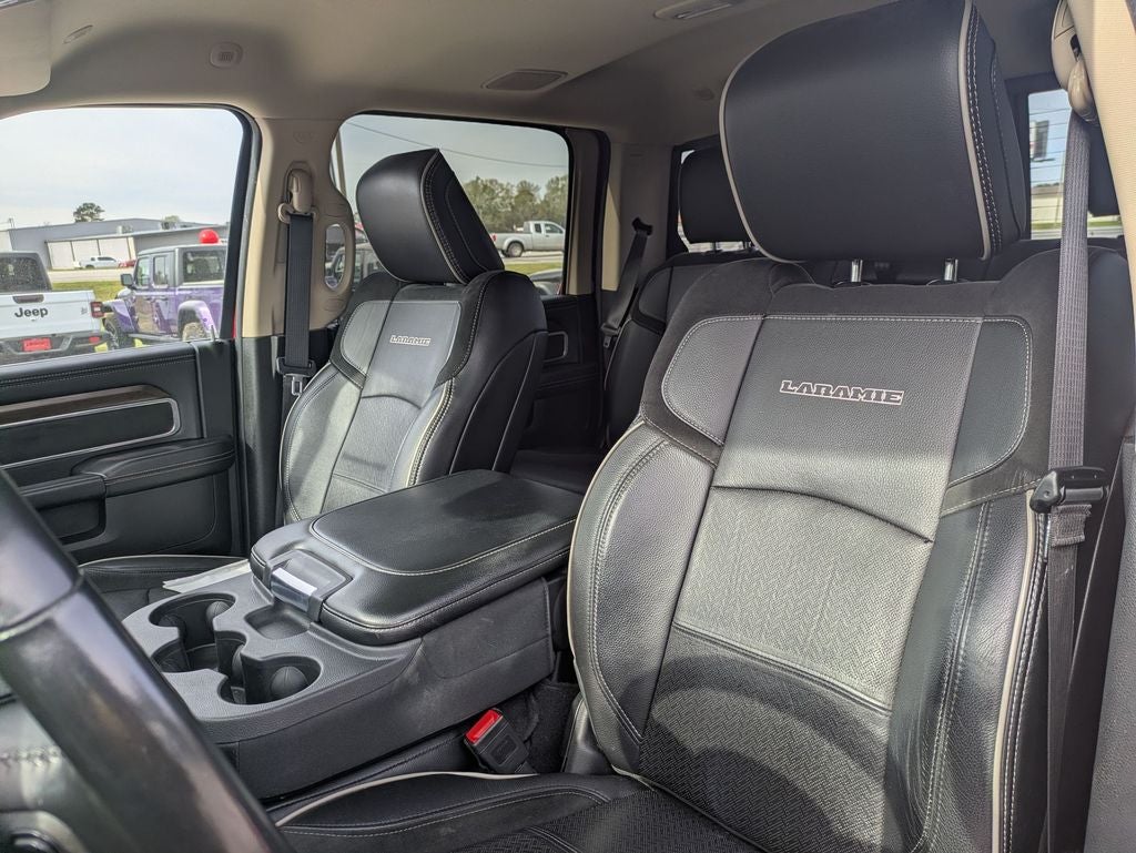 2022 RAM 2500 Laramie Crew Cab 4x4 6'4' Box