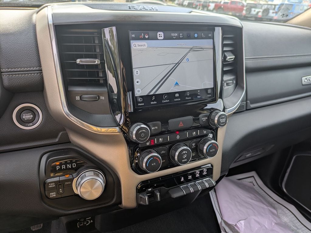 2022 RAM 2500 Laramie Crew Cab 4x4 6'4' Box