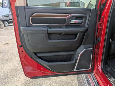 2022 RAM 2500 Laramie Crew Cab 4x4 6'4' Box