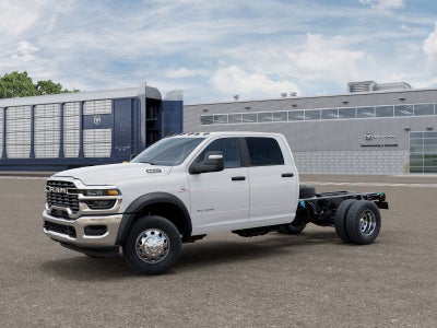 2027 RAM Ram 3500 Chassis Cab RAM 3500 BIG HORN CREW CAB CHASSIS 4X4 60' CA
