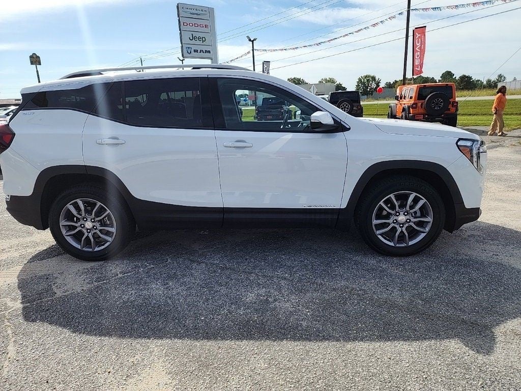 2023 GMC Terrain AWD SLT