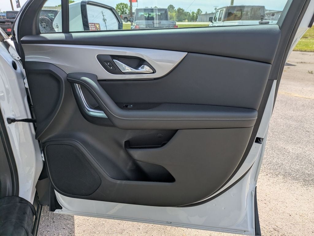 2025 Chevrolet Blazer LT