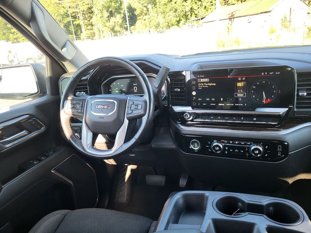 2022 GMC Sierra 1500 4WD Crew Cab Short Box Elevation