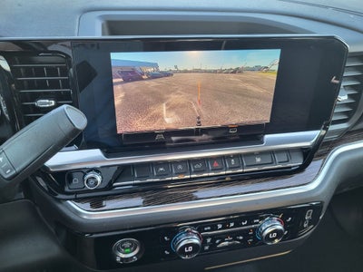 2022 GMC Sierra 1500 4WD Crew Cab Short Box Elevation