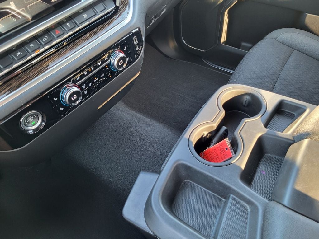 2022 GMC Sierra 1500 4WD Crew Cab Short Box Elevation