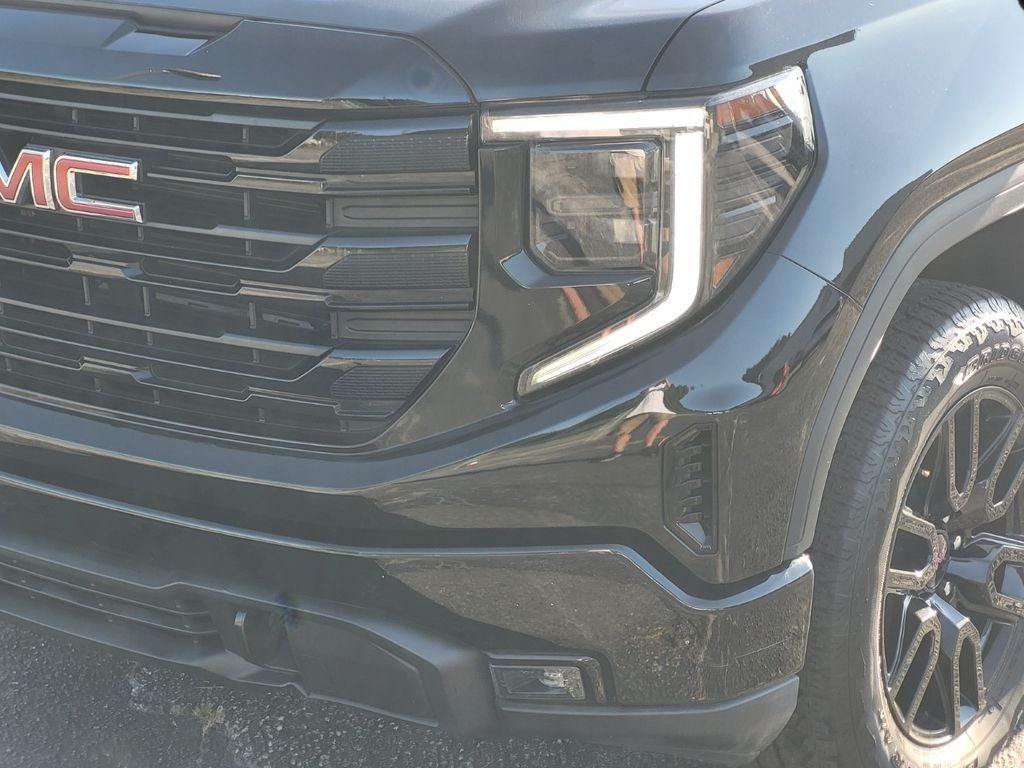 2022 GMC Sierra 1500 4WD Crew Cab Short Box Elevation