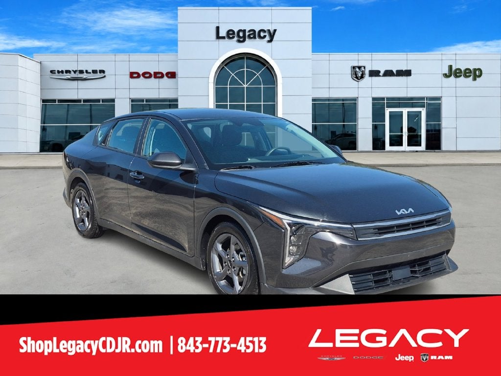 2025 Kia K4 Base
