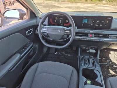2025 Kia K4 Base
