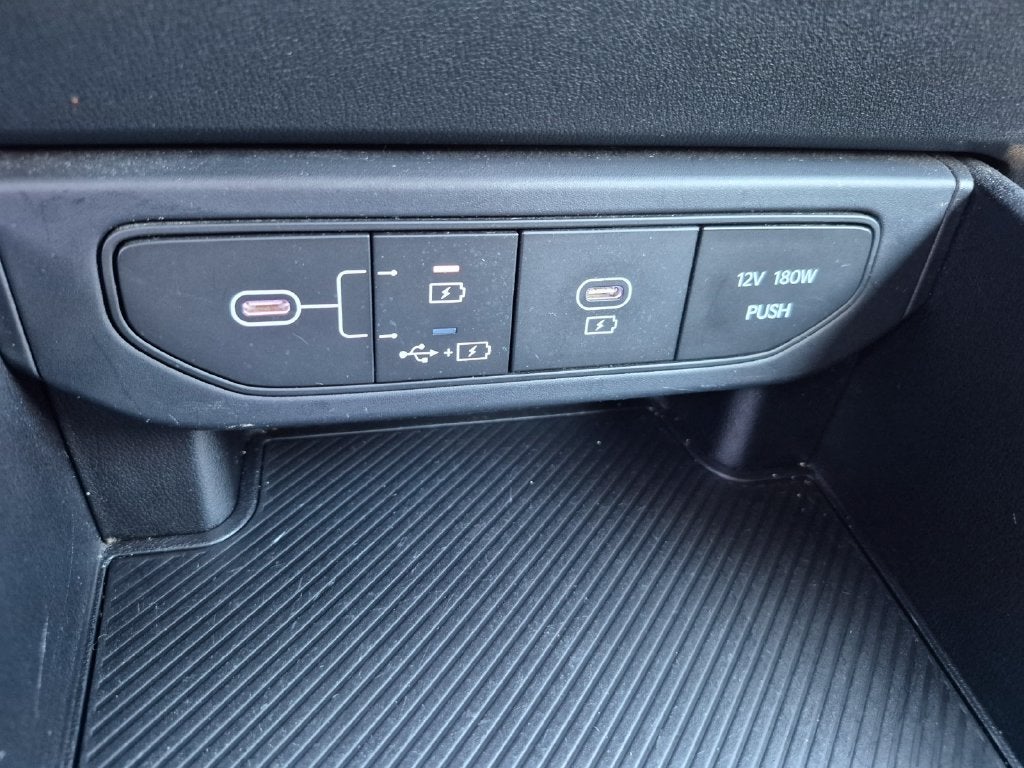 2025 Kia K4 Base