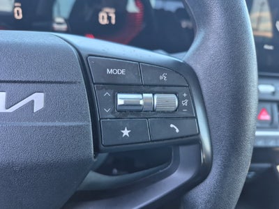 2025 Kia K4 Base