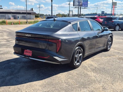 2025 Kia K4 Base