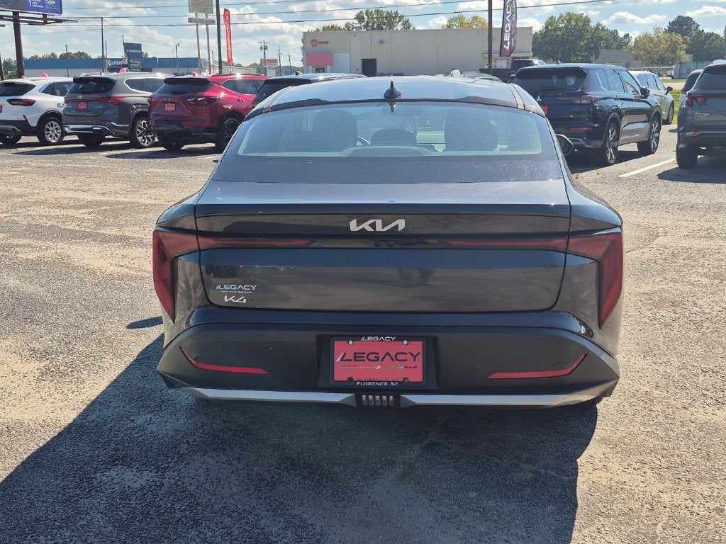 2025 Kia K4 Base