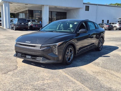 2025 Kia K4 Base