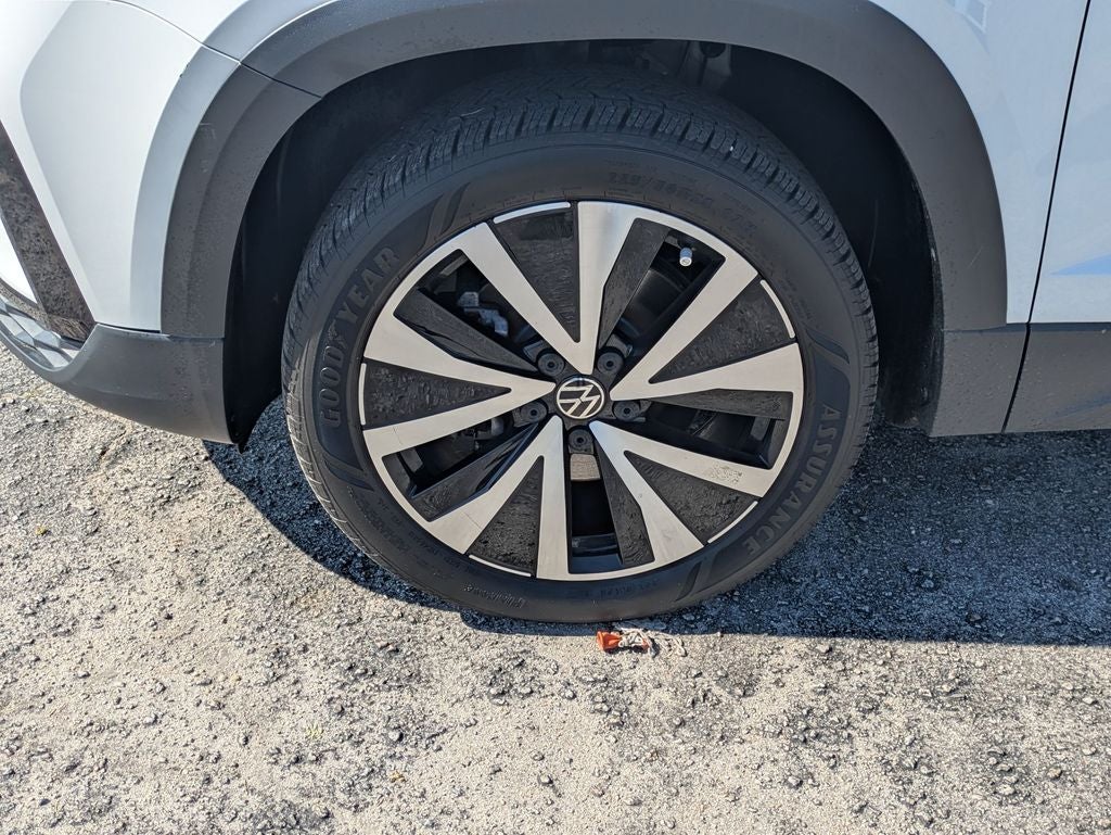 2023 Volkswagen Taos 1.5T SE