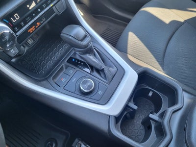 2022 Toyota RAV4 Hybrid LE