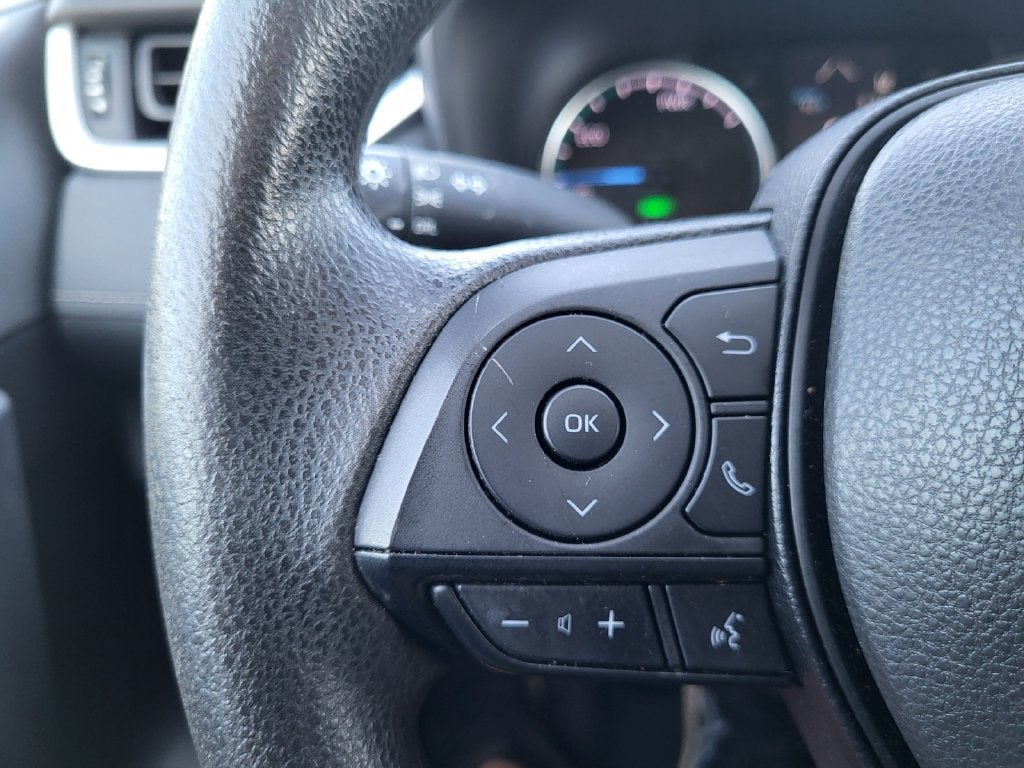 2022 Toyota RAV4 Hybrid LE