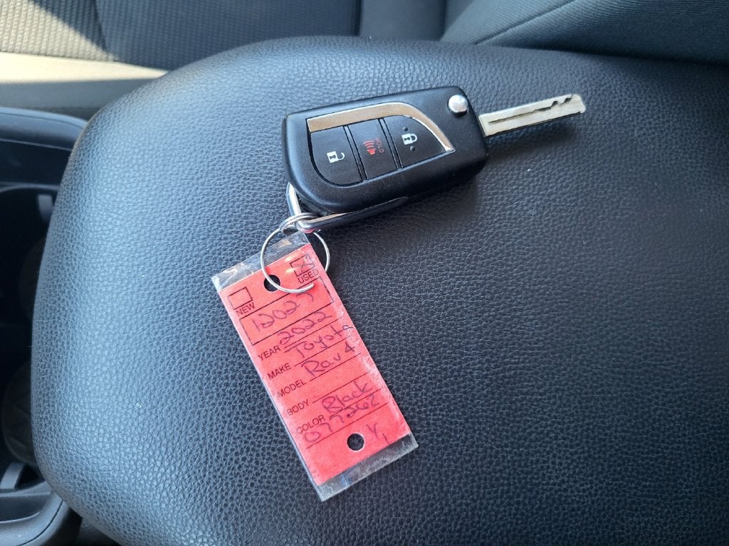 2022 Toyota RAV4 Hybrid LE