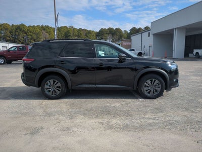 2024 Nissan Pathfinder SV 4WD