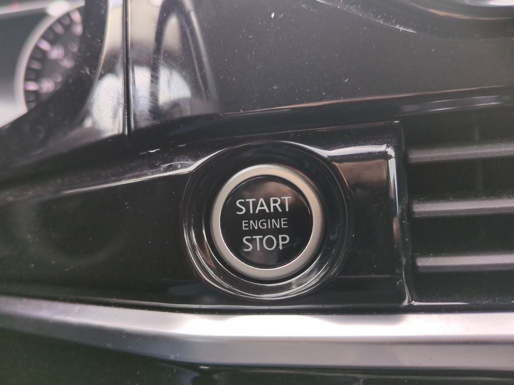 2024 Nissan Pathfinder SV 4WD