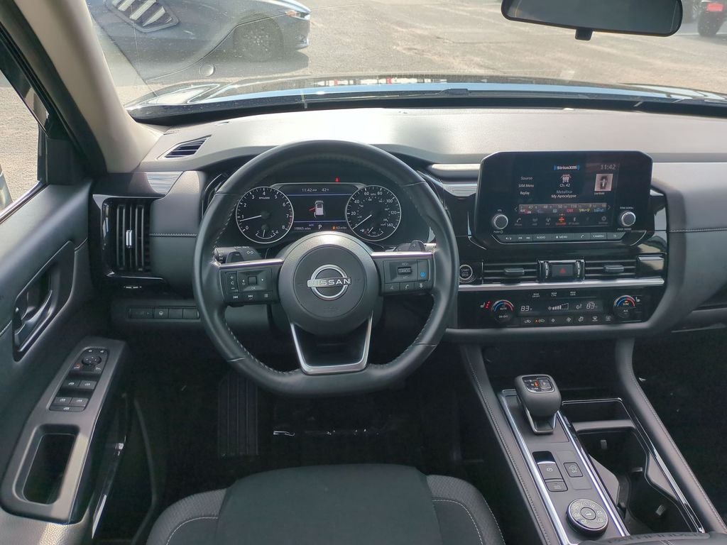 2024 Nissan Pathfinder SV 4WD