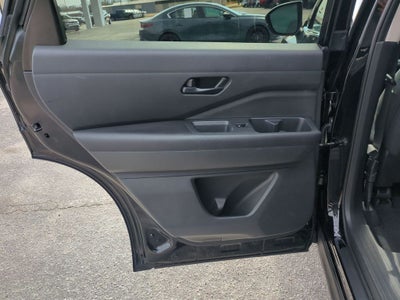 2024 Nissan Pathfinder SV 4WD