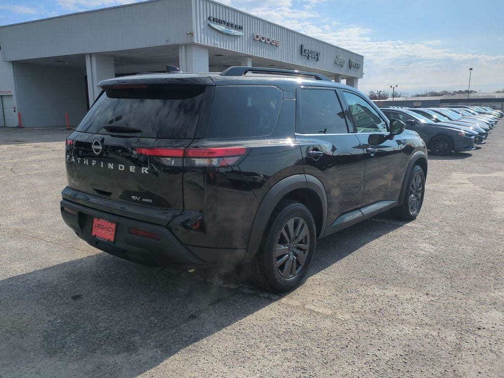 2024 Nissan Pathfinder SV 4WD