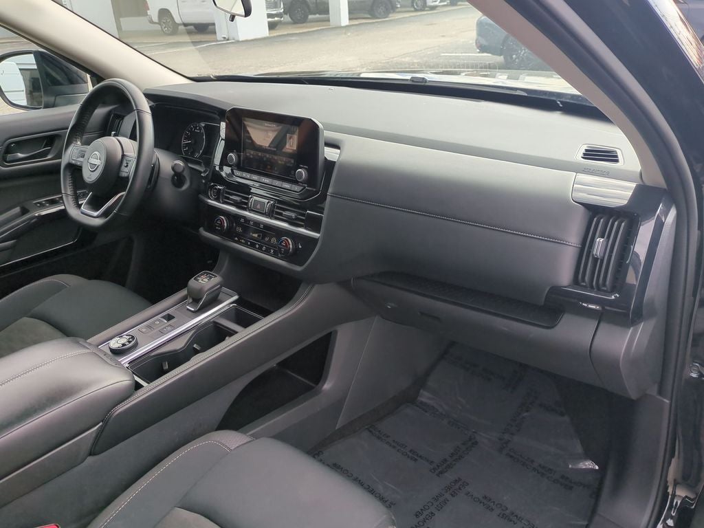 2024 Nissan Pathfinder SV 4WD