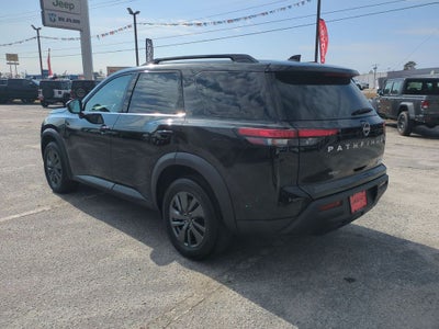 2024 Nissan Pathfinder SV 4WD