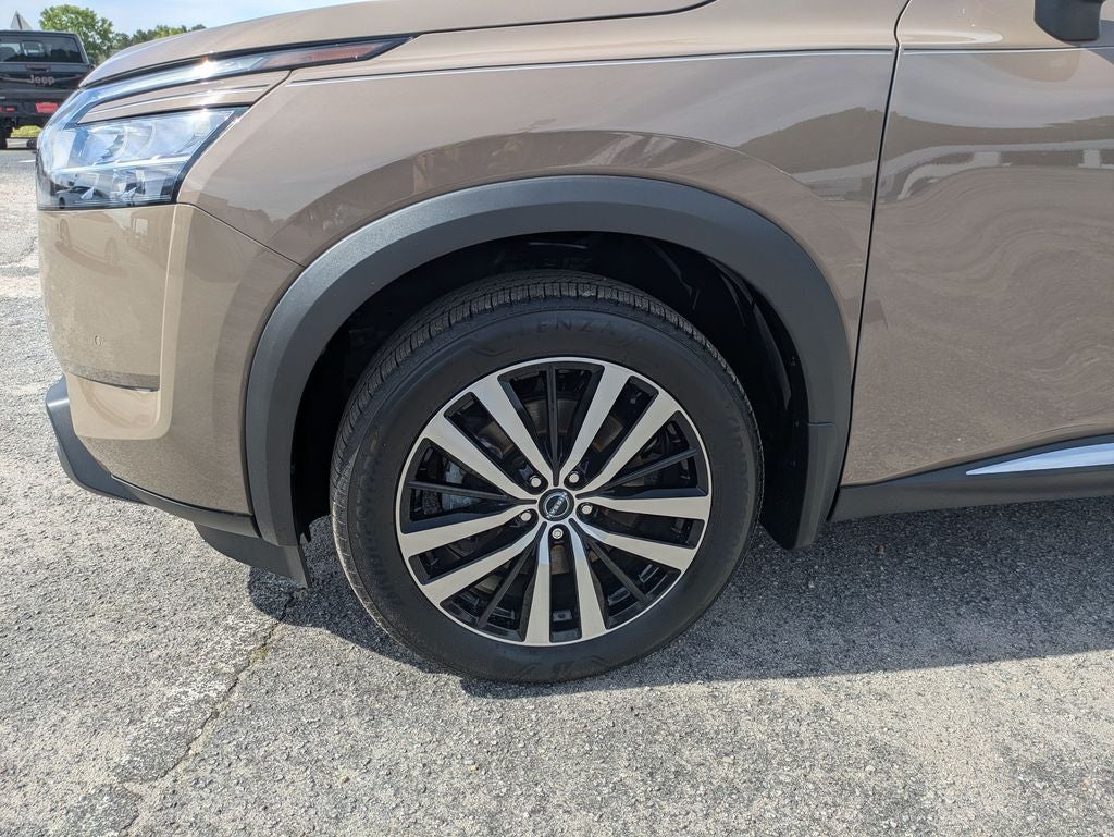 2023 Nissan Pathfinder Platinum 4WD
