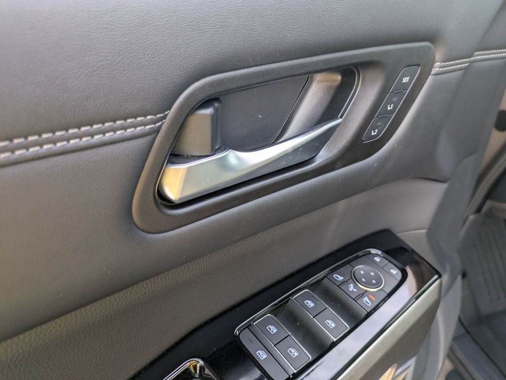2023 Nissan Pathfinder Platinum 4WD