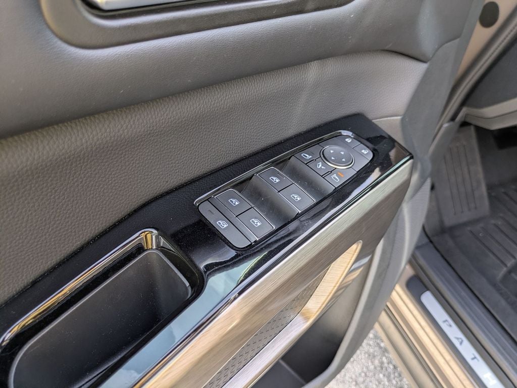 2023 Nissan Pathfinder Platinum 4WD