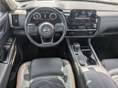 2023 Nissan Pathfinder Platinum 4WD