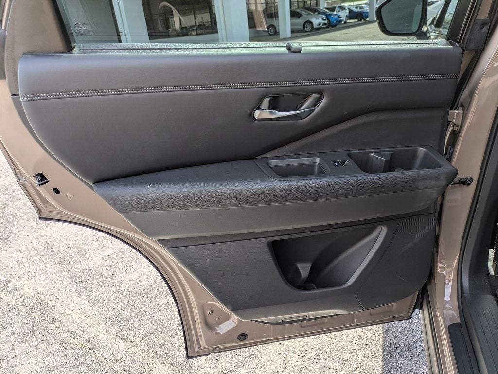 2023 Nissan Pathfinder Platinum 4WD