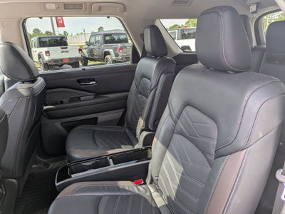 2023 Nissan Pathfinder Platinum 4WD