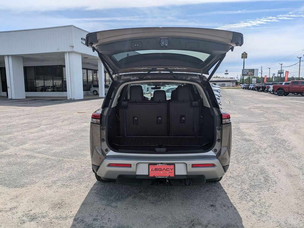 2023 Nissan Pathfinder Platinum 4WD