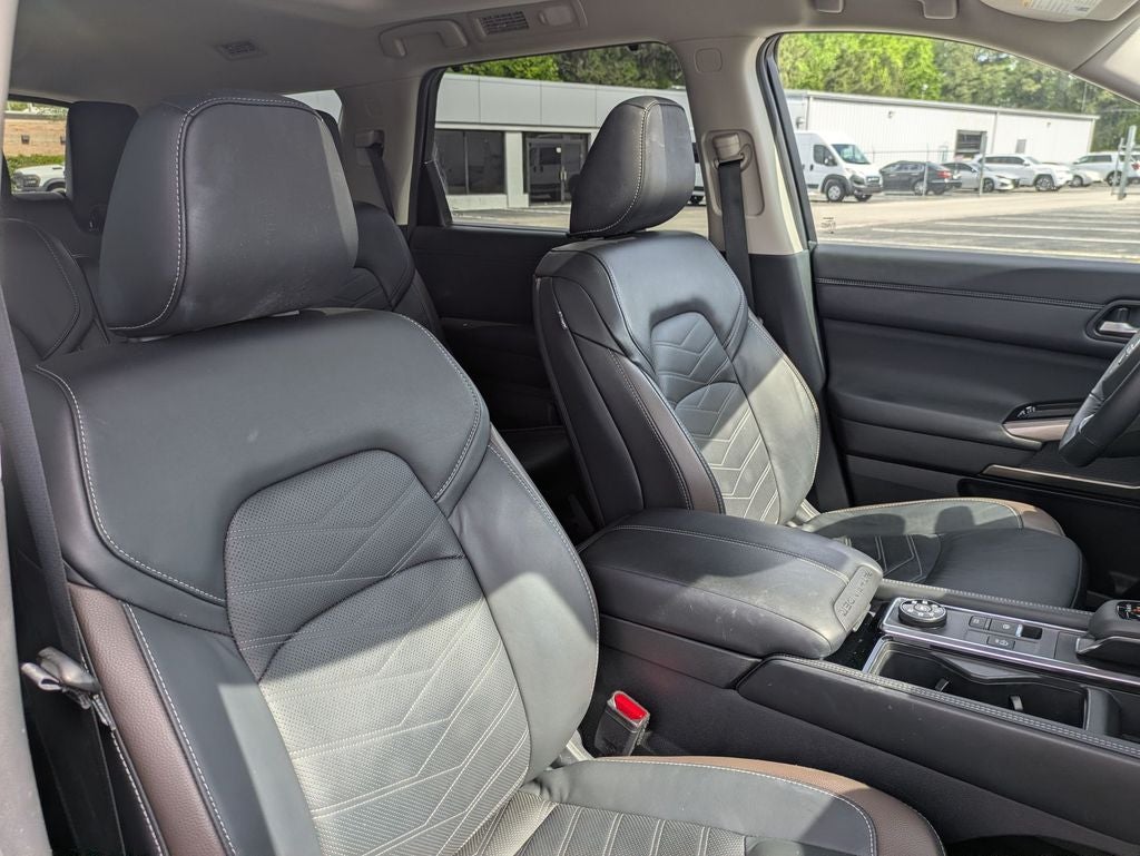 2023 Nissan Pathfinder Platinum 4WD